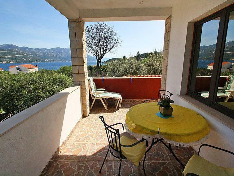 Apartmani Zute Račišće 外观 照片